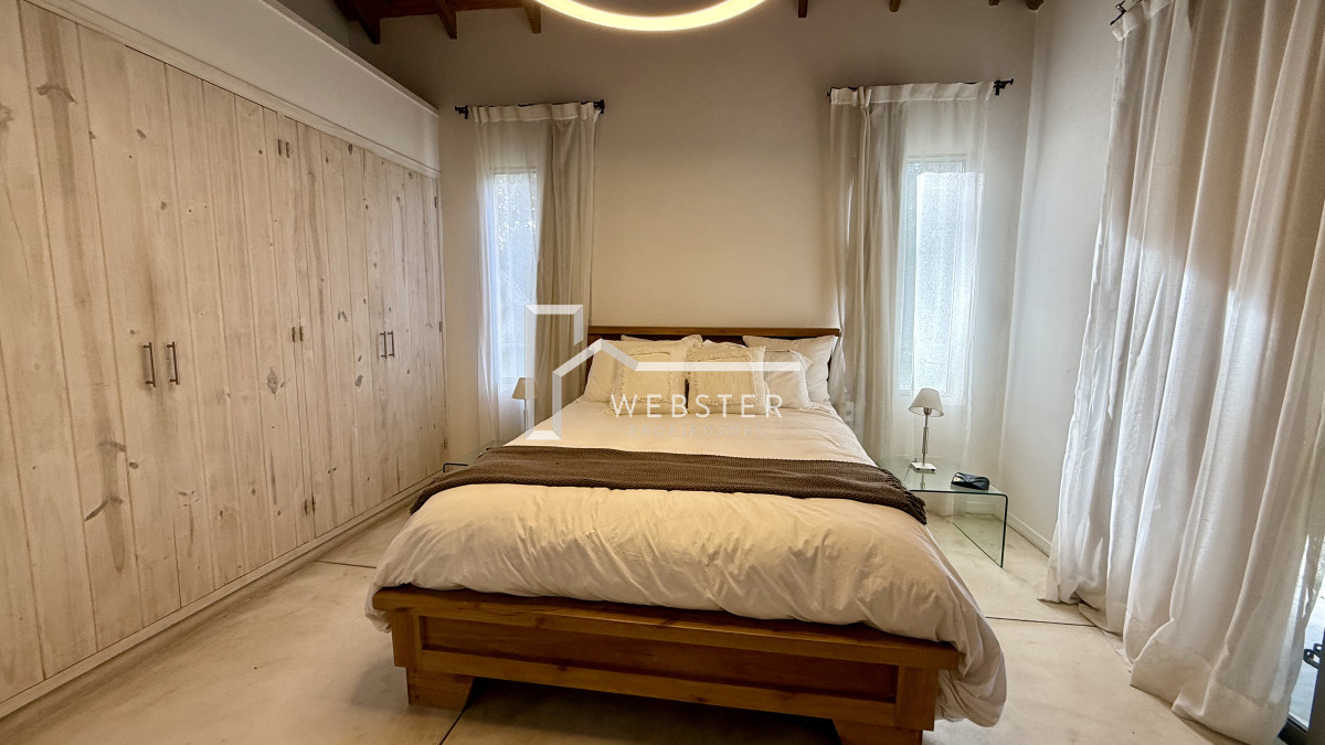 Casa ID.2575 - Venta Casa 4 dormitorios Rincón del Indio Punta del Este