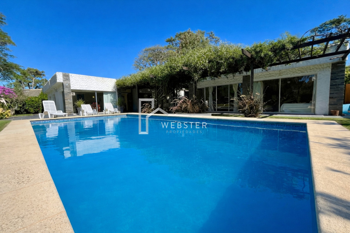 Casa ID.2768 - VENTA DE CASA EN PUNTA DEL ESTE 
