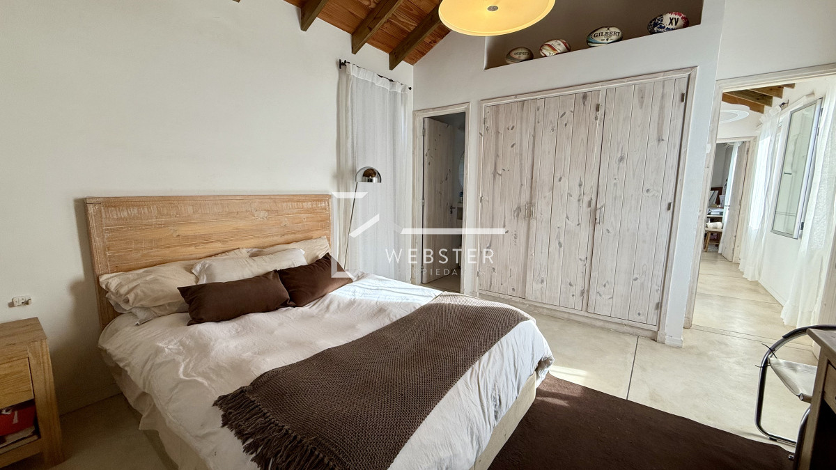 Casa ID.2575 - Venta Casa 4 dormitorios Rincón del Indio Punta del Este