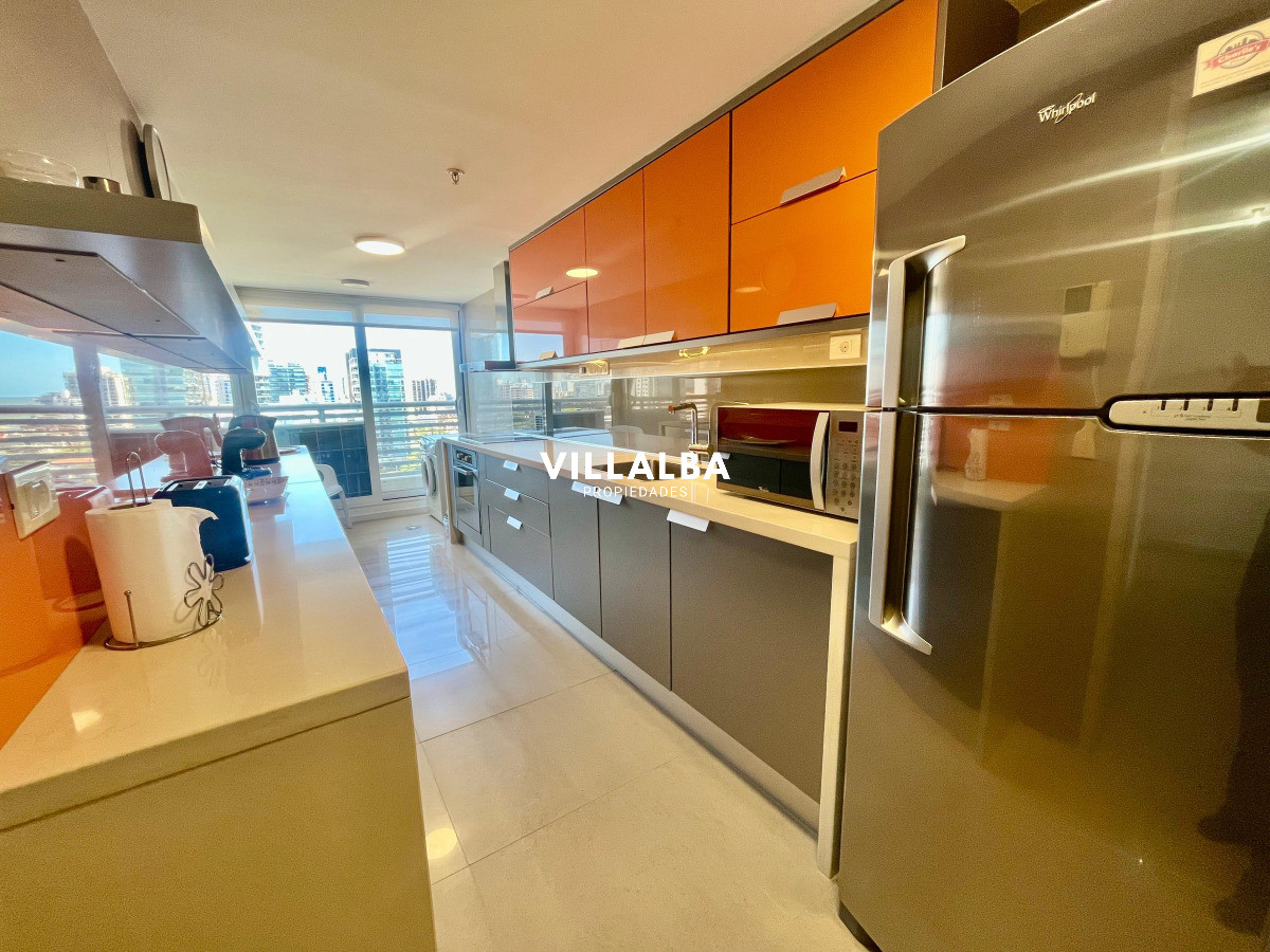 Apartamento ID.4155 - Venta, 3 Dormitorios, Punta del Este