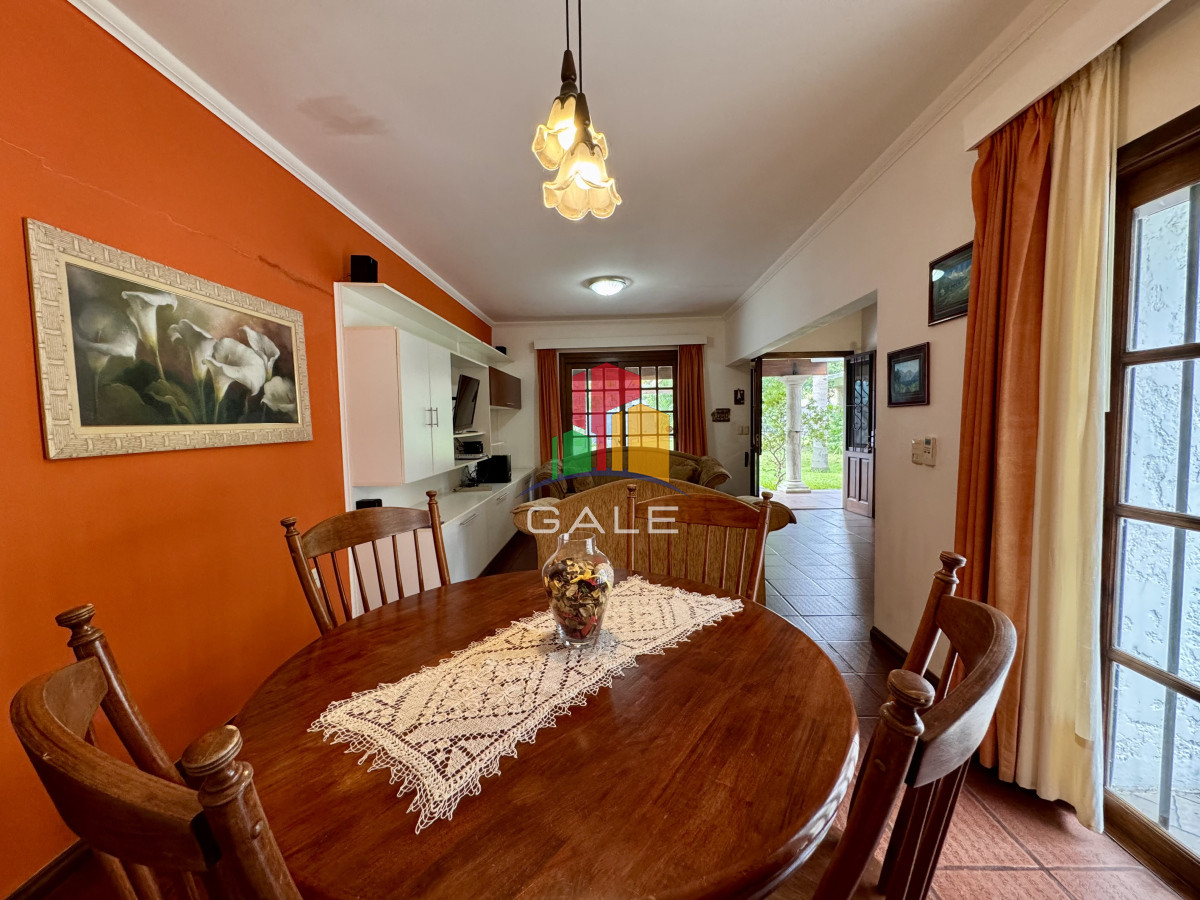 Casa ID.3432 - Alquiler anual casa 2 dormitorios 