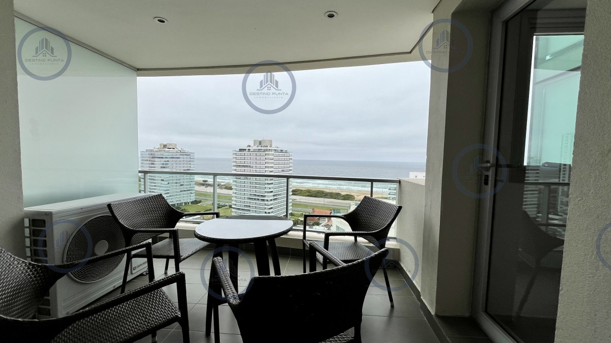 Venta apartamento tres dormitorios Punta del este playa Brava edificio Wind Tower — fotografía 2