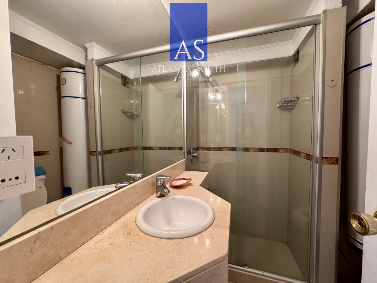Apartamento ID.4207 - Apartamento frente al mar barbacoa propia 2 dormitorios 2 baños primera linea Pinares Mansa Punta del Este