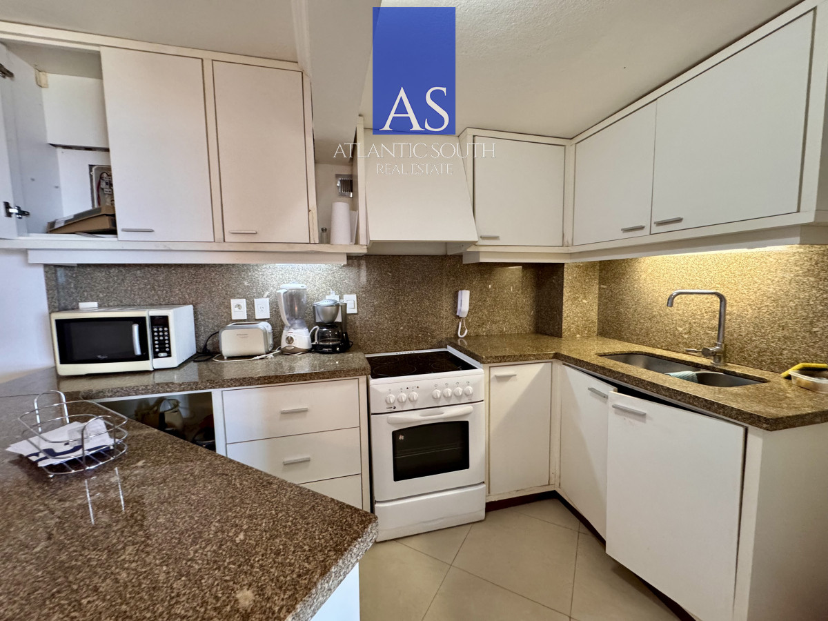 Apartamento ID.4207 - Apartamento frente al mar barbacoa propia 2 dormitorios 2 baños primera linea Pinares Mansa Punta del Este