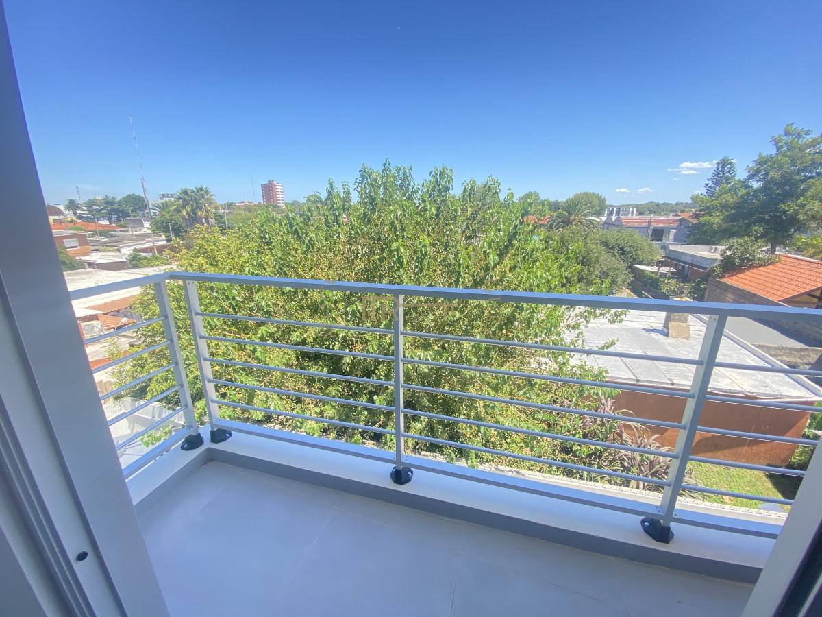 Apartamento ID.3347 - En venta apartamento en Maldonado, muy buena Renta.