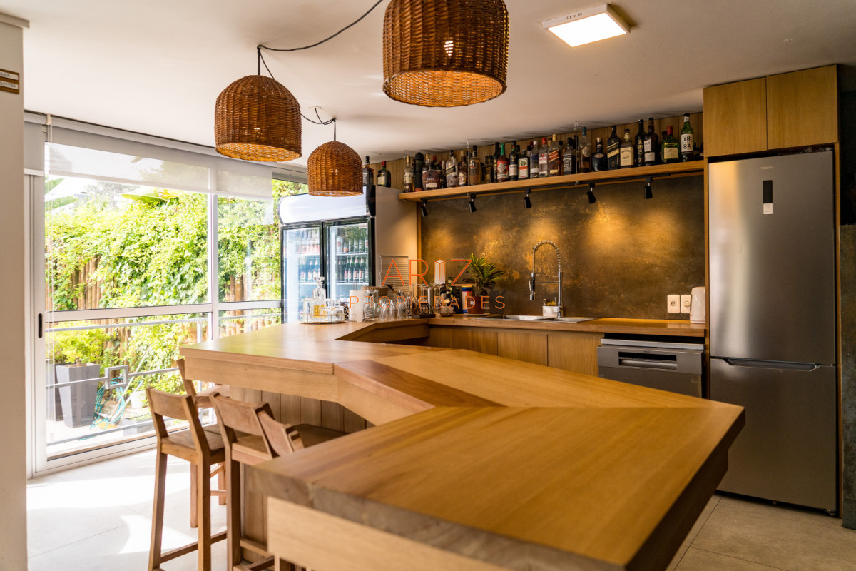 Casa ID.2490 - Venta Casa 4 dormitorios mas dependencia Punta del Este