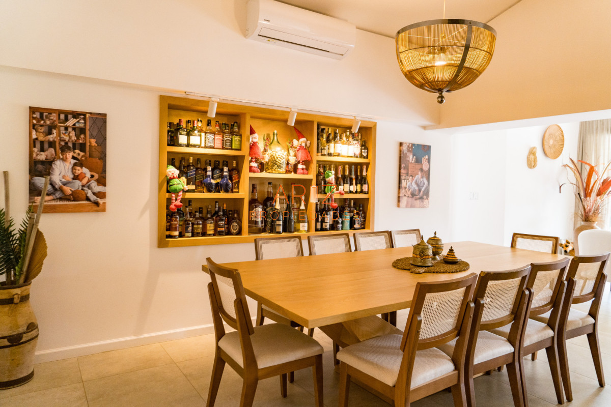 Casa ID.2490 - Venta Casa 4 dormitorios mas dependencia Punta del Este