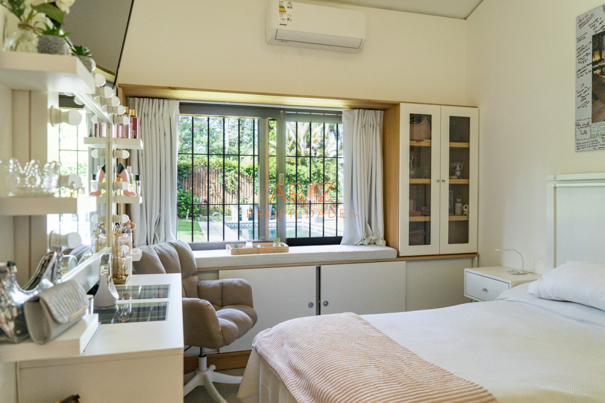 Casa ID.2490 - Venta Casa 4 dormitorios mas dependencia Punta del Este