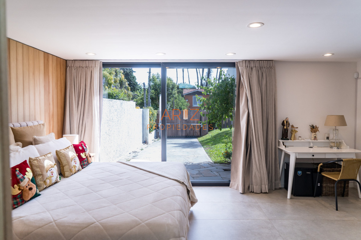 Casa ID.2490 - Venta Casa 4 dormitorios mas dependencia Punta del Este