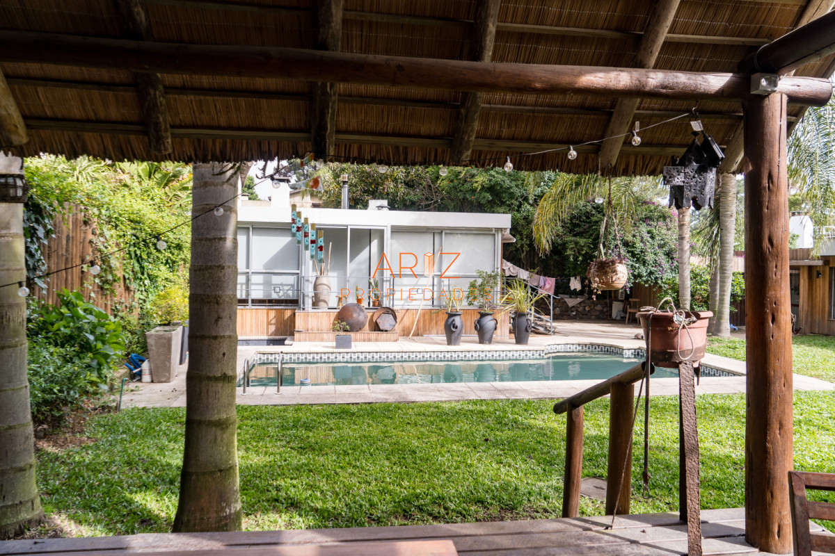 Casa ID.2490 - Venta Casa 4 dormitorios mas dependencia Punta del Este