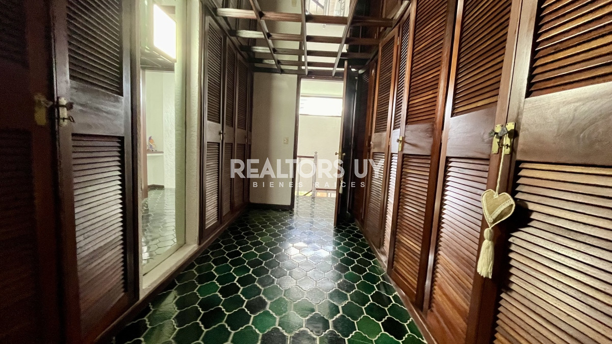Casa ID.65 - Casa venta 6 dormitorios Punta del Este