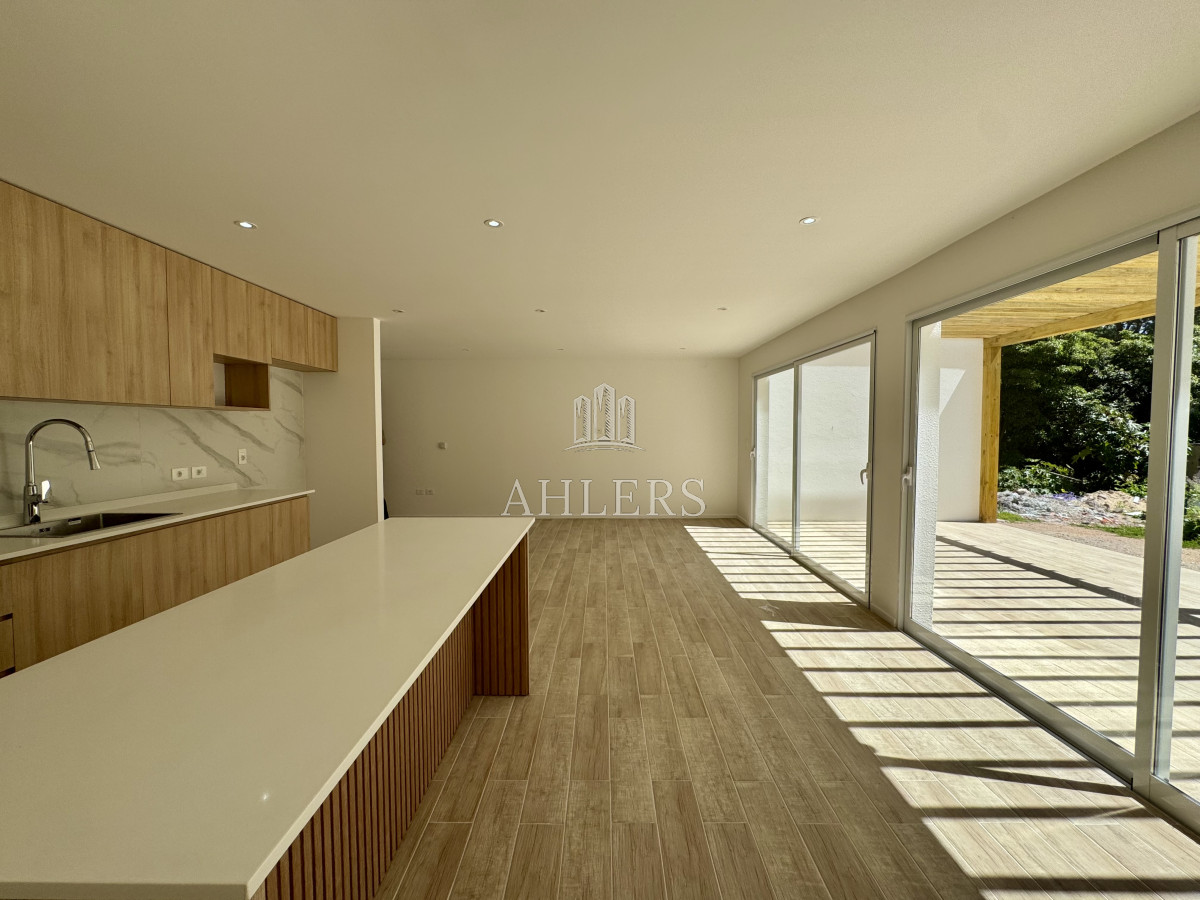 Casa ID.367 - Venta casa 3 dormitorios Punta del Este