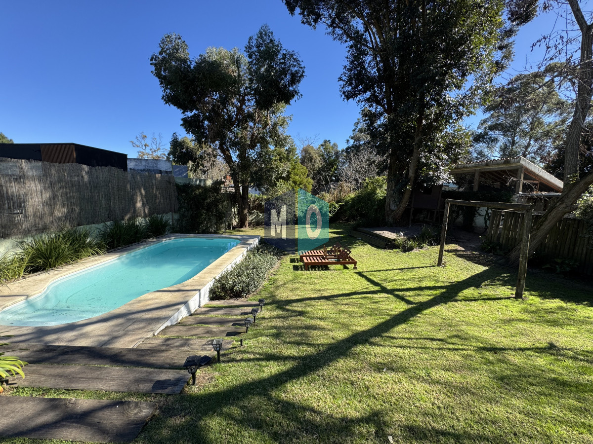 Casa ID.1111 - Venta Casa 4 Dormitorios Pinares Punta del Este