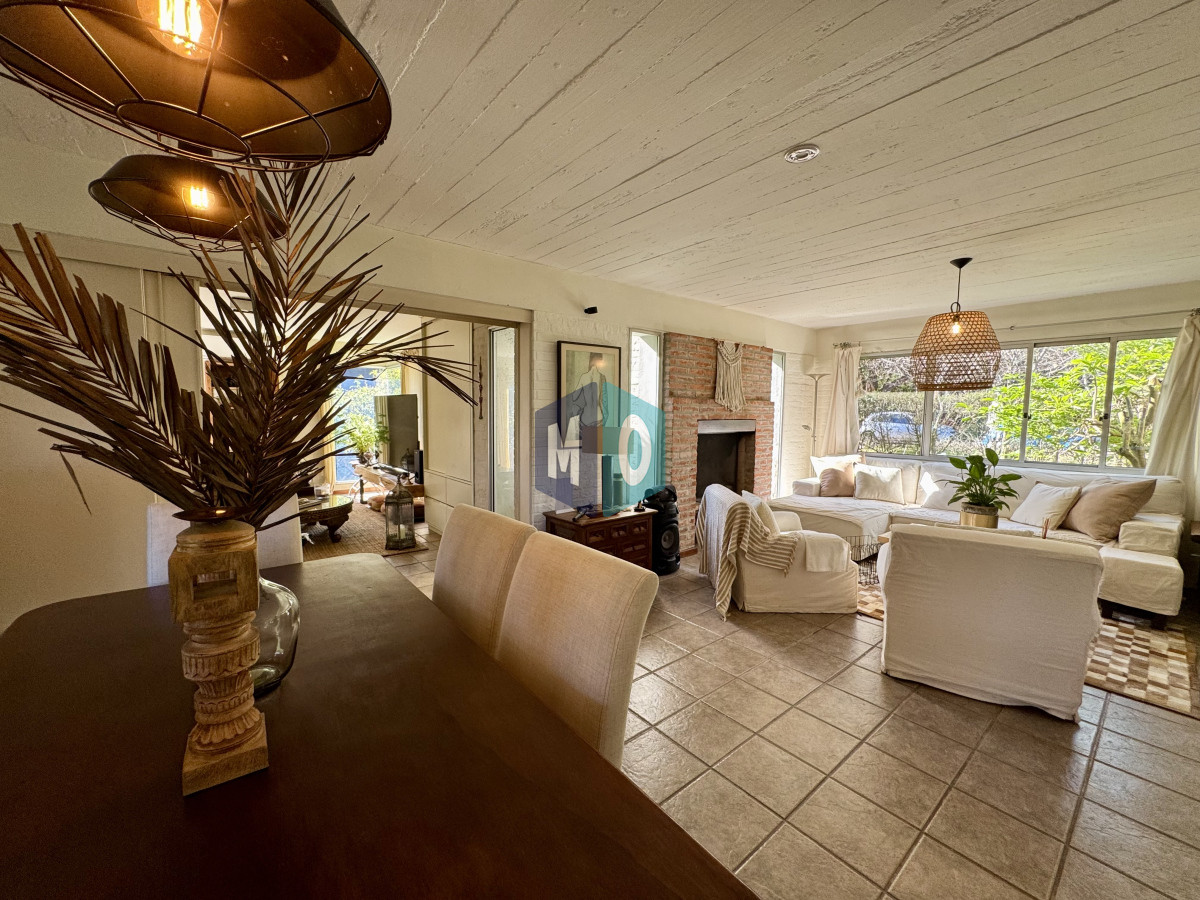 Casa ID.1111 - Venta Casa 4 Dormitorios Pinares Punta del Este