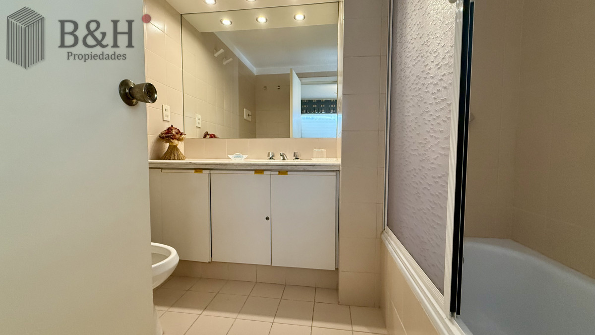 Apartamento ID.6345 - Venta Apartamento 2 Dormitorios Punta del Este