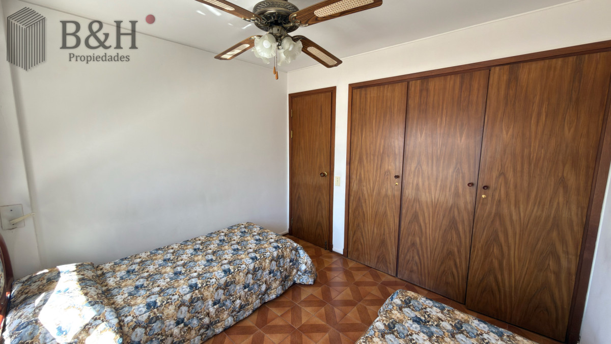 Apartamento ID.6346 - Venta Apartamento 2 Dormitorios y Dependencia Península Punta del Este