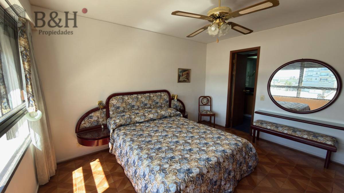 Apartamento ID.6346 - Venta Apartamento 2 Dormitorios y Dependencia Península Punta del Este