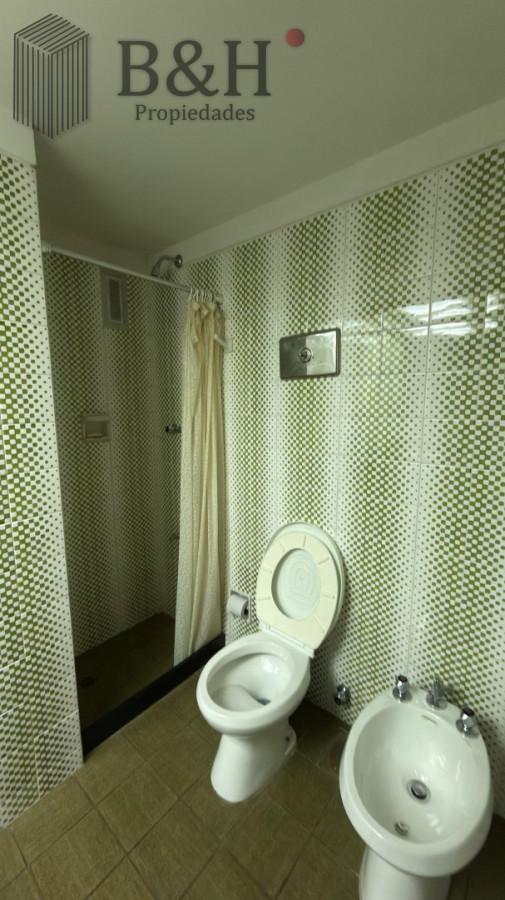 Apartamento ID.6346 - Venta Apartamento 2 Dormitorios y Dependencia Península Punta del Este