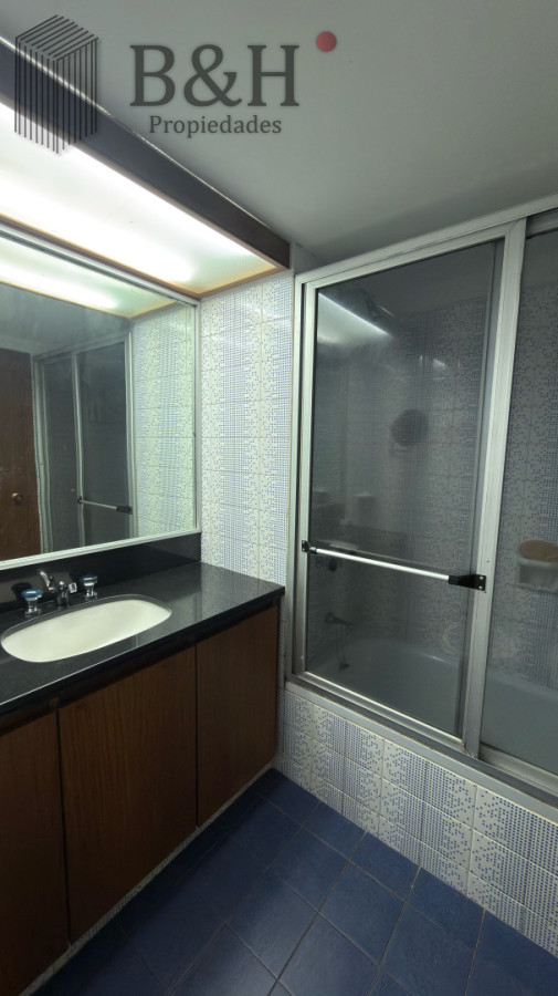 Apartamento ID.6346 - Venta Apartamento 2 Dormitorios y Dependencia Península Punta del Este