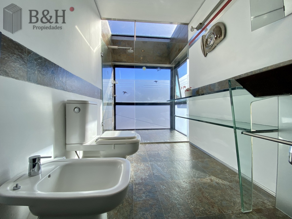 Casa ID.2981 - Casa Venta 2 dormitorios + servicio Punta del Este