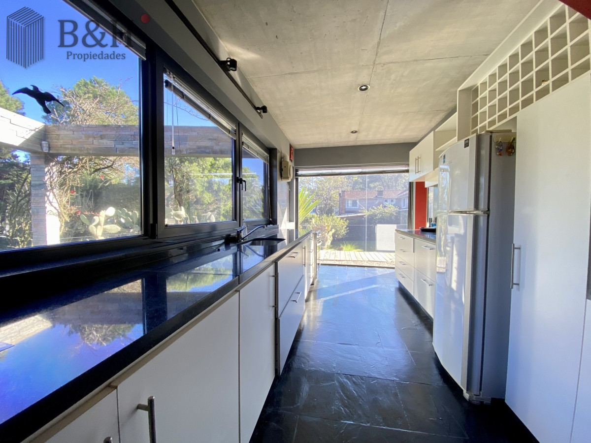 Casa ID.2981 - Casa Venta 2 dormitorios + servicio Punta del Este