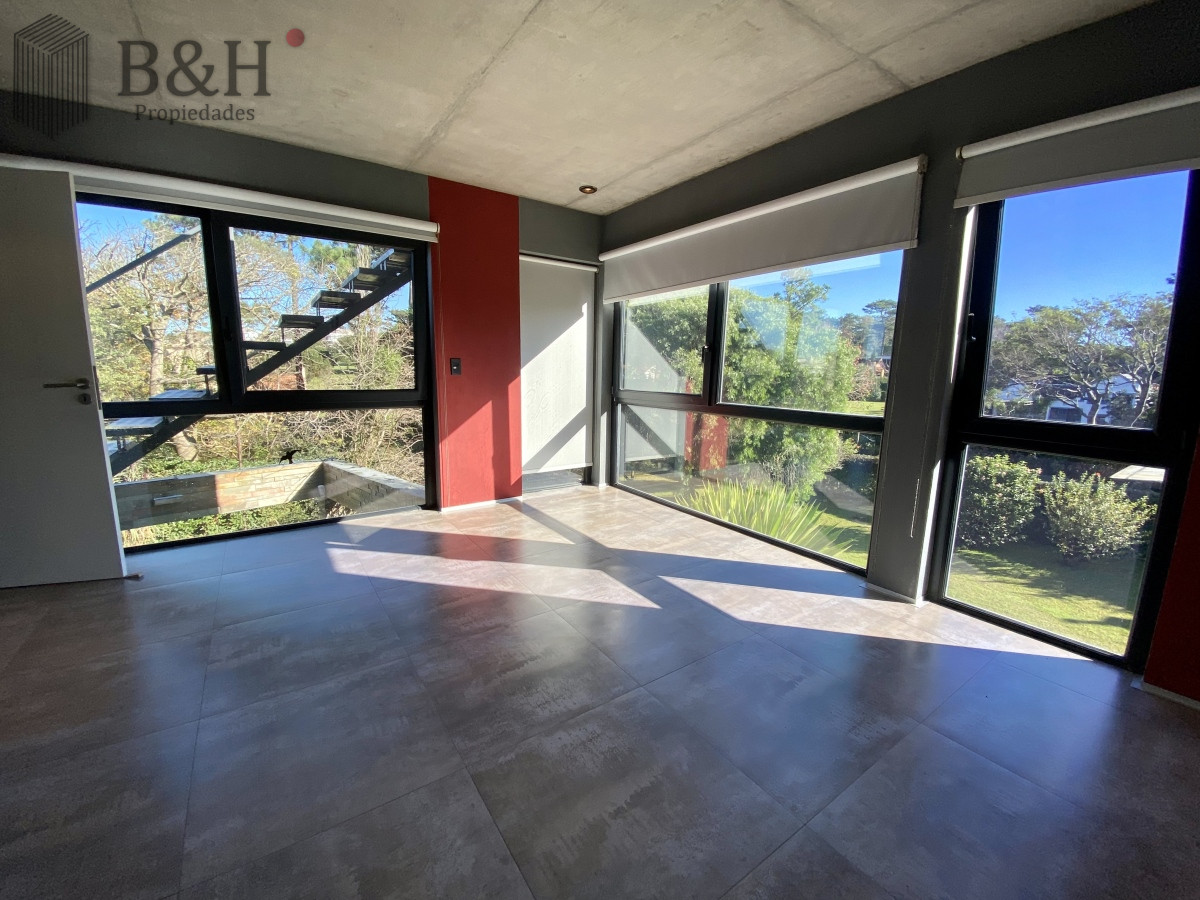 Casa ID.2981 - Casa Venta 2 dormitorios + servicio Punta del Este