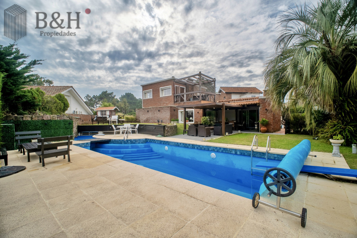 Casa ID.7588 - Venta casa 3 dormitorios Pinares