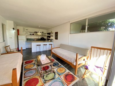 Casa alquiler anual 1 dormitorio Punta Este