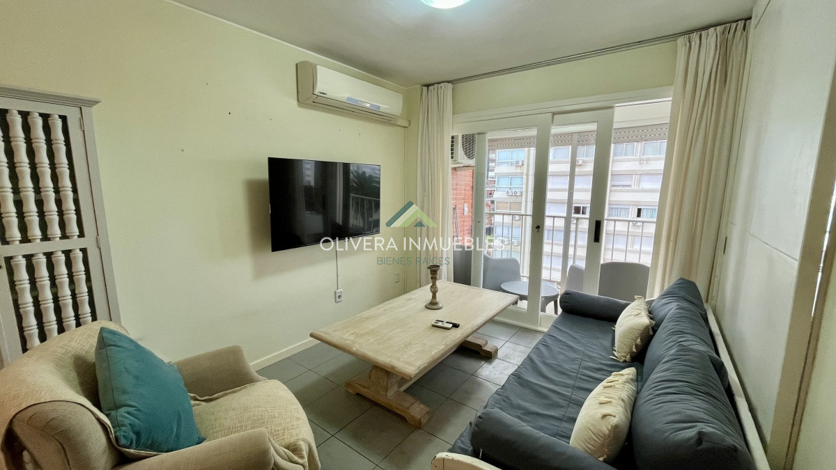 Apartamento ID.12126 - Apartamento Alquiler Anual 1 dormitorio Punta del Este