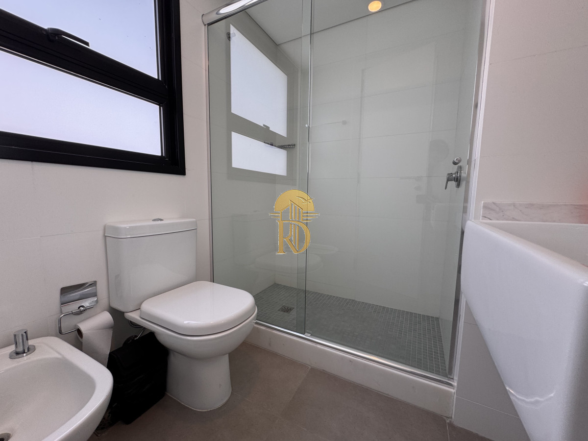 Venta apartamento 2 dormitorios 2 baños Punta del Este -id-142-14