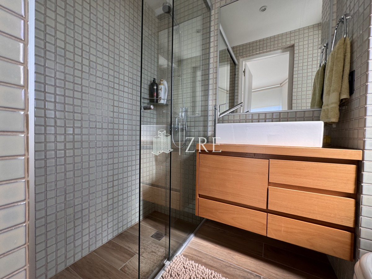 Apartamento ID.1225 - Venta Penthouse 4 dormitorios mas servicio Punta del Este