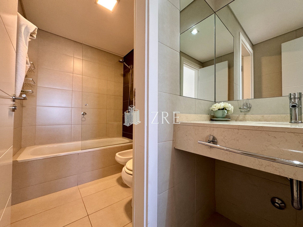 Apartamento ID.16 - Venta Apartamento 3 dormitorios 4 baños Punta del Este