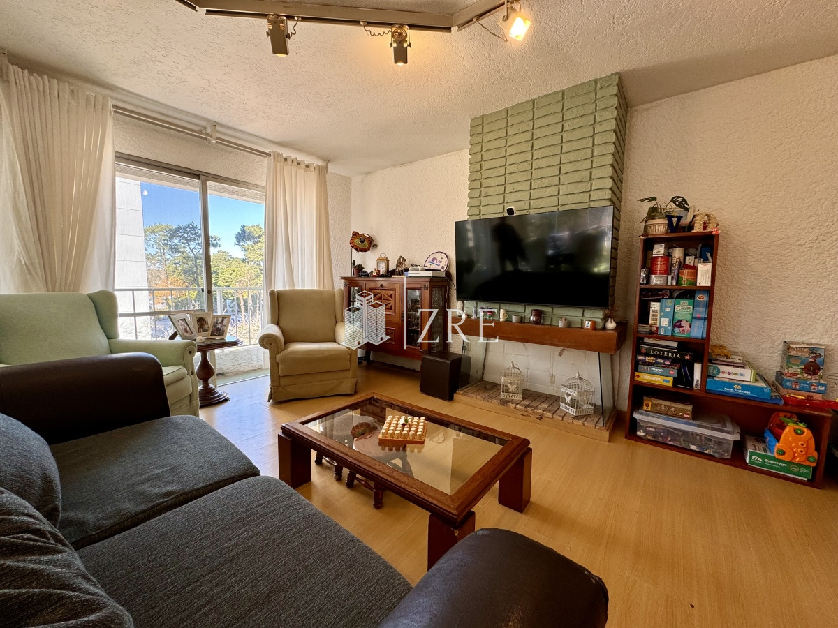 Apartamento ID.6 - Venta Apartamento 3 dormitorios Punta del Este