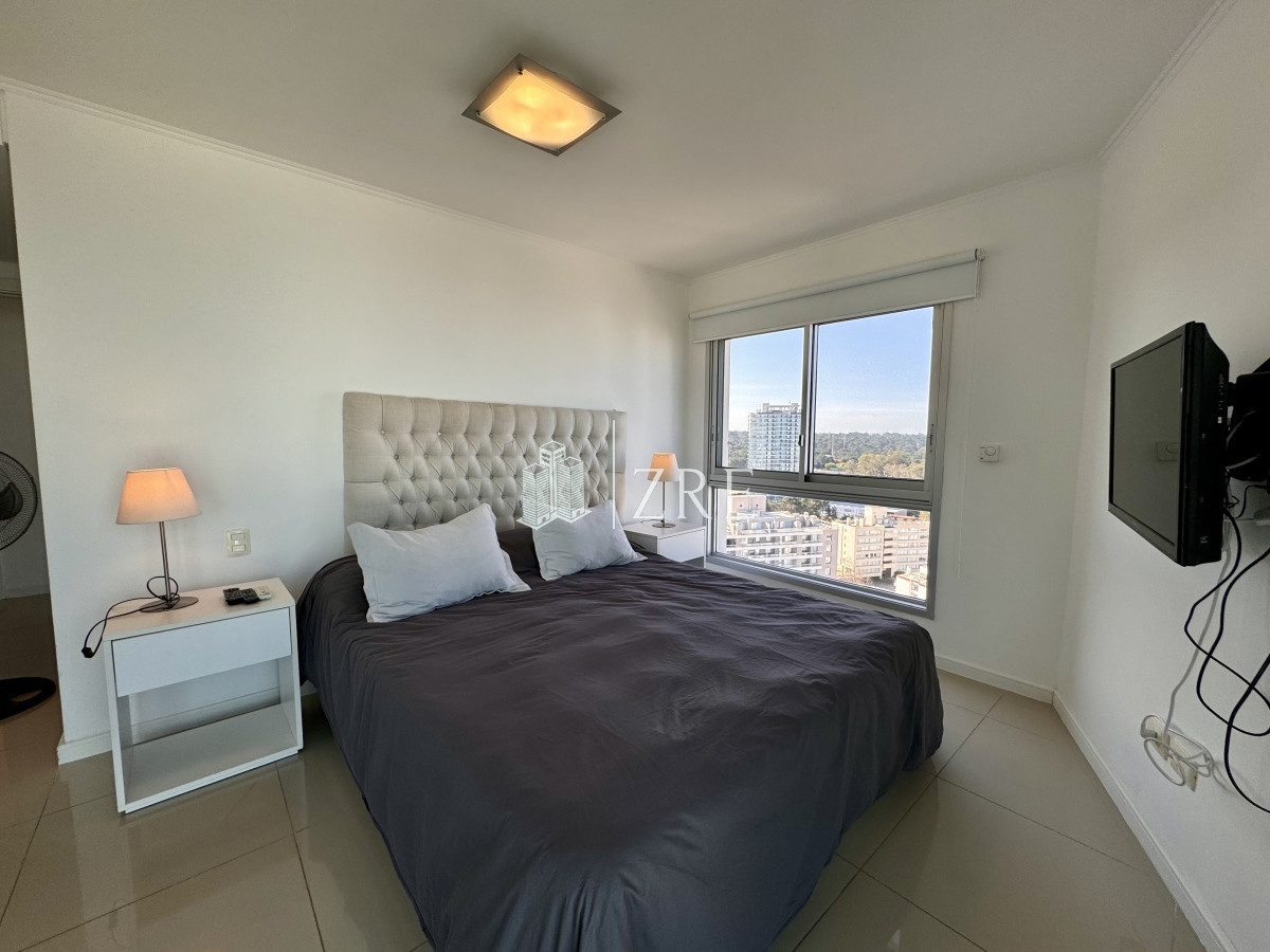 Apartamento ID.16 - Venta Apartamento 3 dormitorios 4 baños Punta del Este
