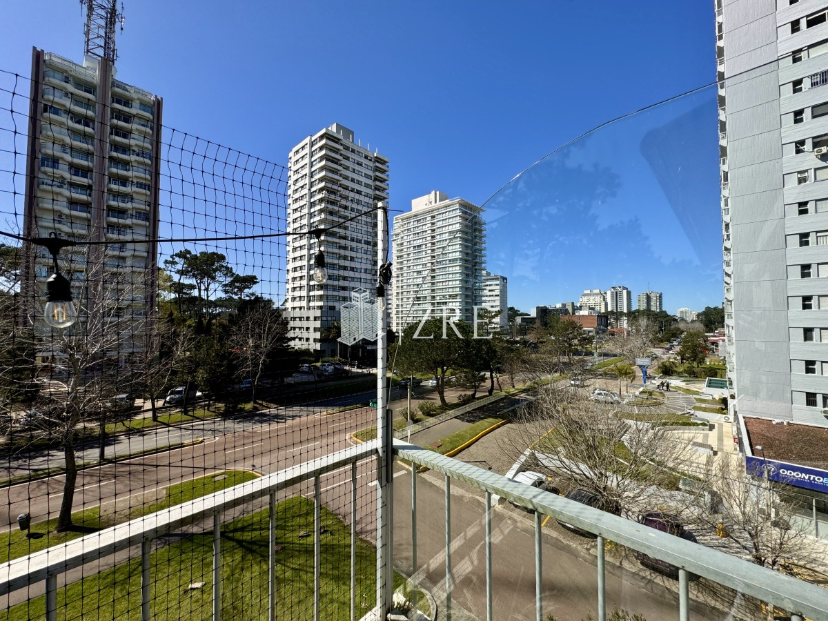Apartamento ID.6 - Venta Apartamento 3 dormitorios Punta del Este