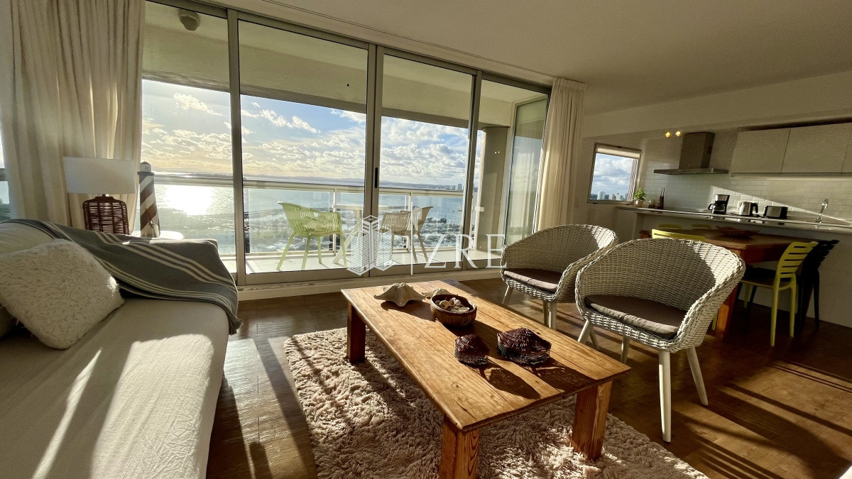 Apartamento ID.8 - Apartamento venta 3 dormitorios 3 baños Punta del Este