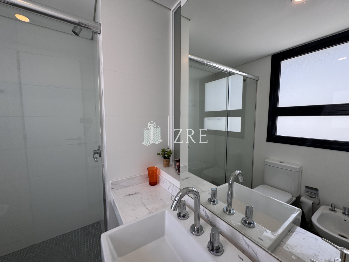Apartamento ID.15 - Venta apartamento 2 dormitorios 2 baños Punta del Este