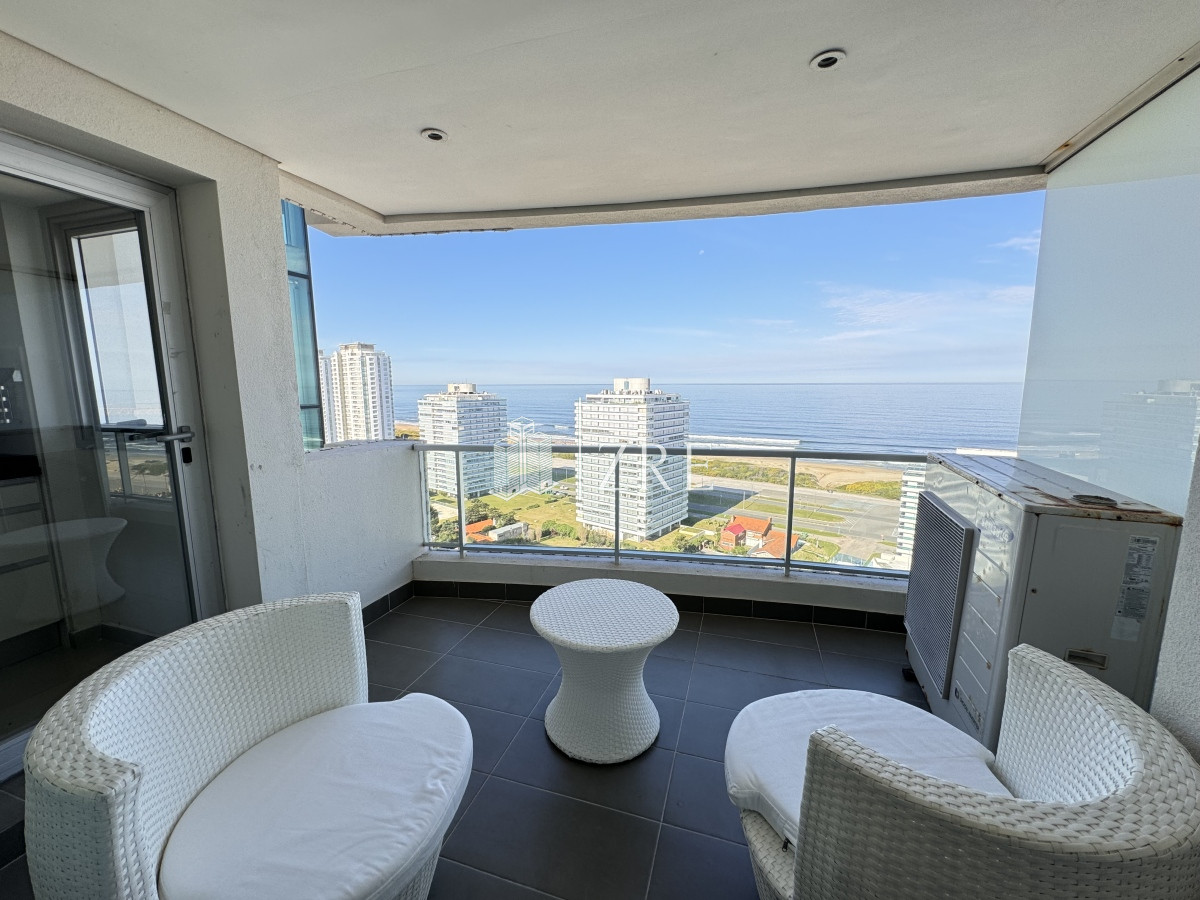 Apartamento ID.16 - Venta Apartamento 3 dormitorios 4 baños Punta del Este