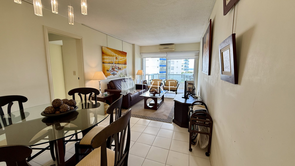 Apartamento ID.1068 - Venta Apartamento 2 Dormitorios Punta del Este