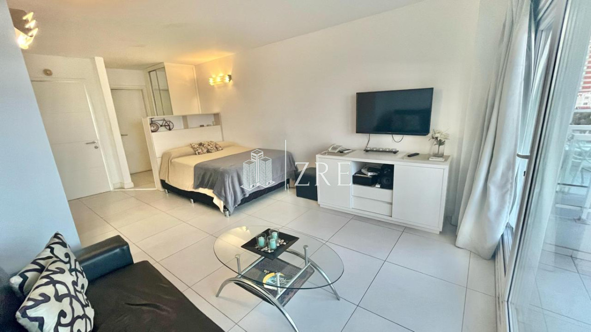 Apartamento ID.1023 - Venta Monoambiente Punta del Este Península