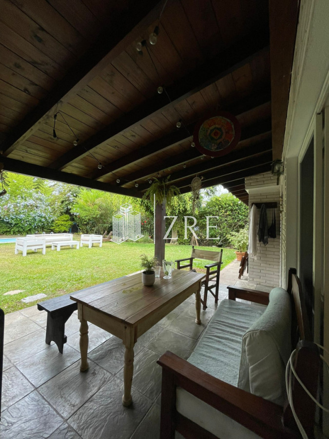 Casa ID.1470 - CASA EN ALQUILER TEMPORAL EN SAN RAFAEL 4 DORMITORIOS