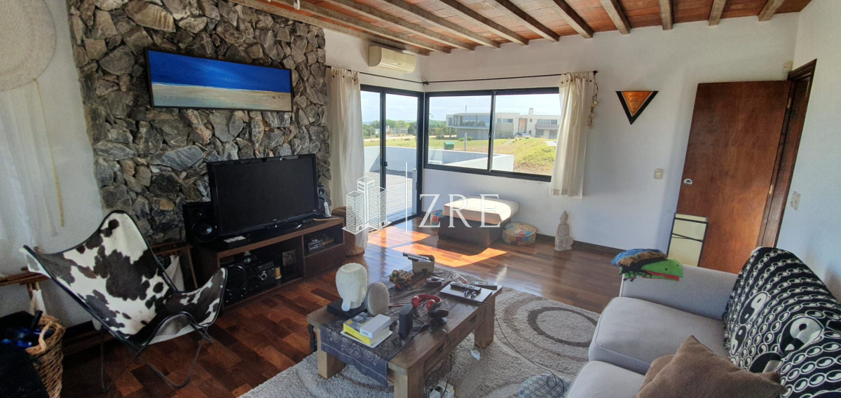 Casa ID.28 - ESPECTACULAR CHALET EARENAS DE JOSE IGNACIO 