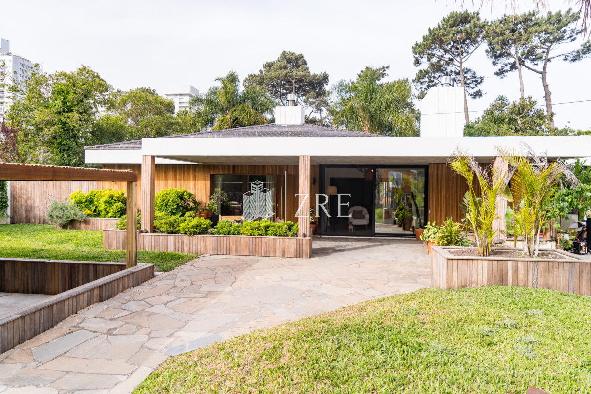 Casa ID.1273 - Venta Casa 4 dormitorios mas dependencia Punta del Este