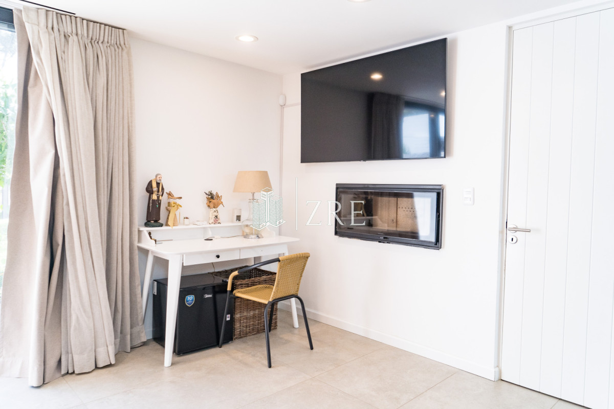 Casa ID.1273 - Venta Casa 4 dormitorios mas dependencia Punta del Este