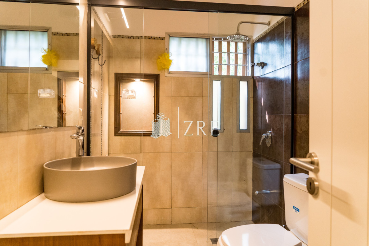 Casa ID.1273 - Venta Casa 4 dormitorios mas dependencia Punta del Este