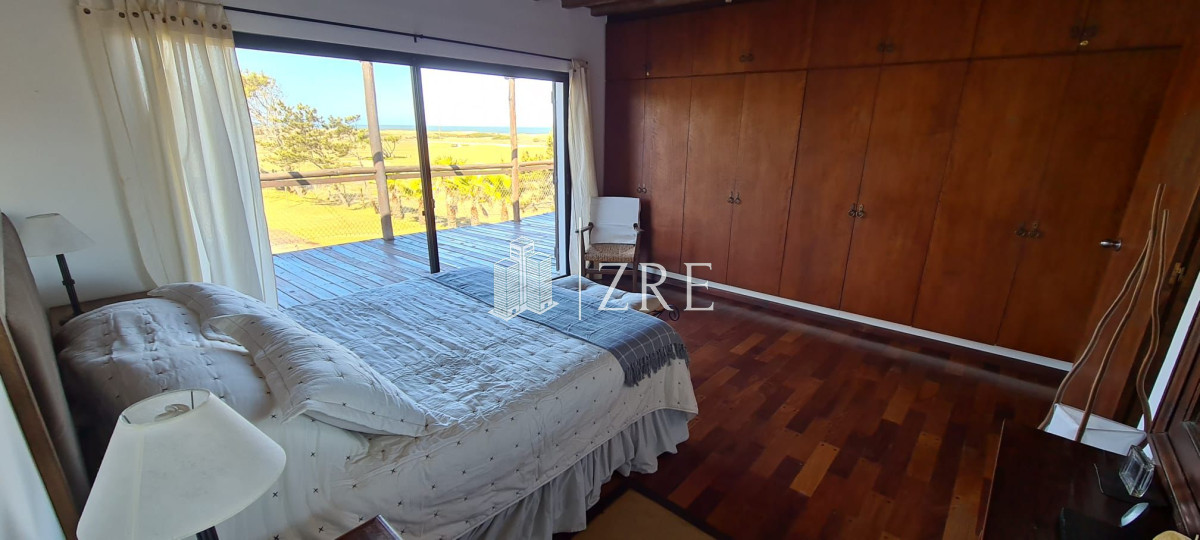 Casa ID.28 - ESPECTACULAR CHALET EARENAS DE JOSE IGNACIO 