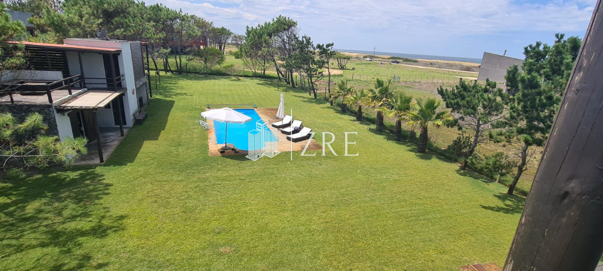 Casa ID.28 - ESPECTACULAR CHALET EARENAS DE JOSE IGNACIO 