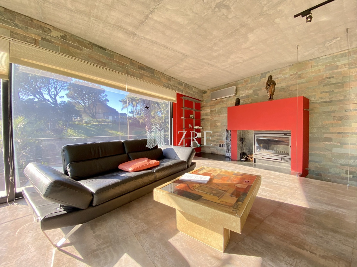 Casa ID.13 - Casa Venta 2 dormitorios + servicio Punta del Este