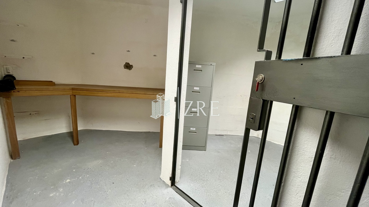 Oficina ID.1060 - Venta - Alquilo - Oficina  Punta del Este