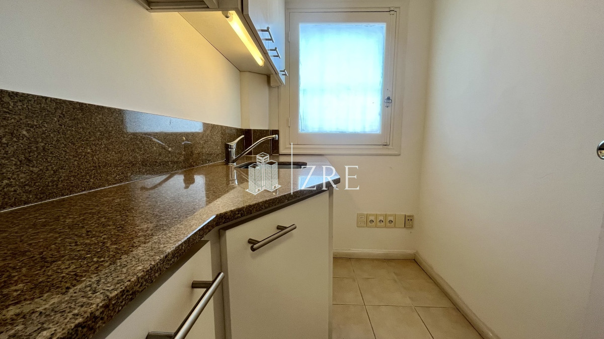 Oficina ID.1060 - Venta - Alquilo - Oficina  Punta del Este